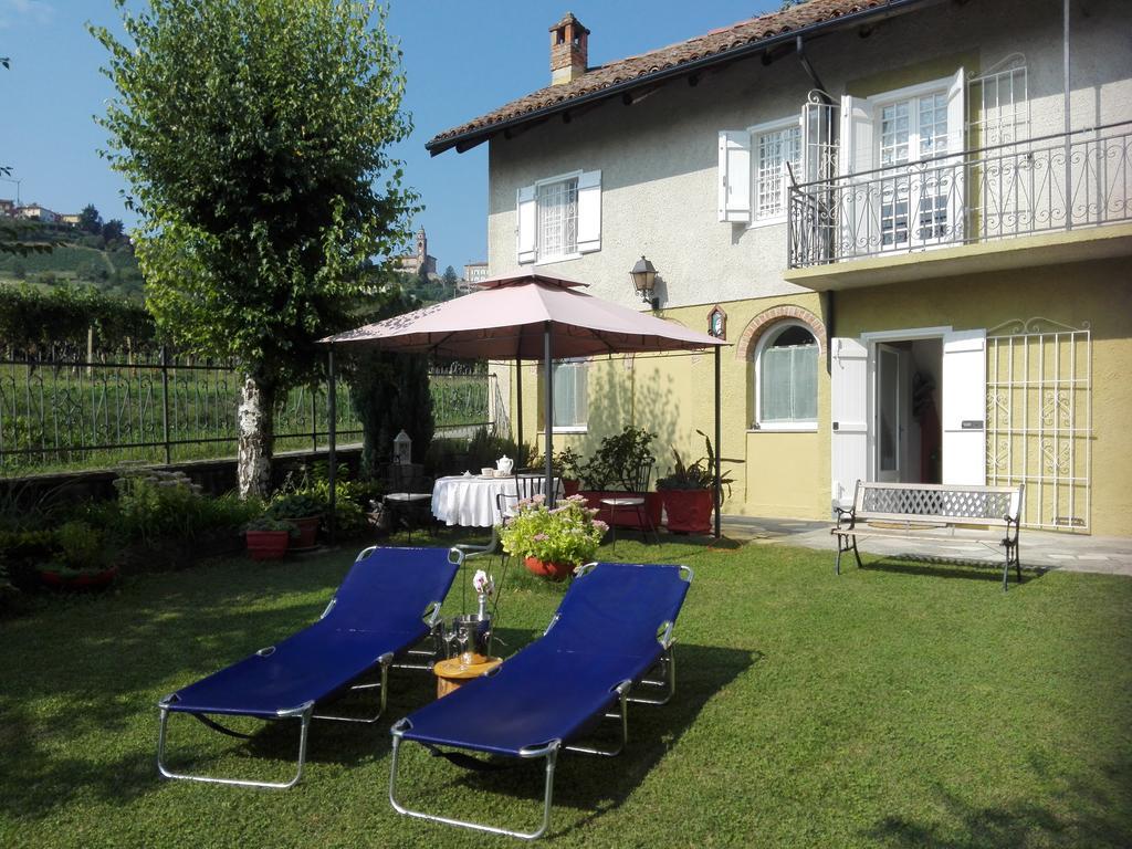 Hostal Casa Badinot Diano dʼAlba Exterior foto